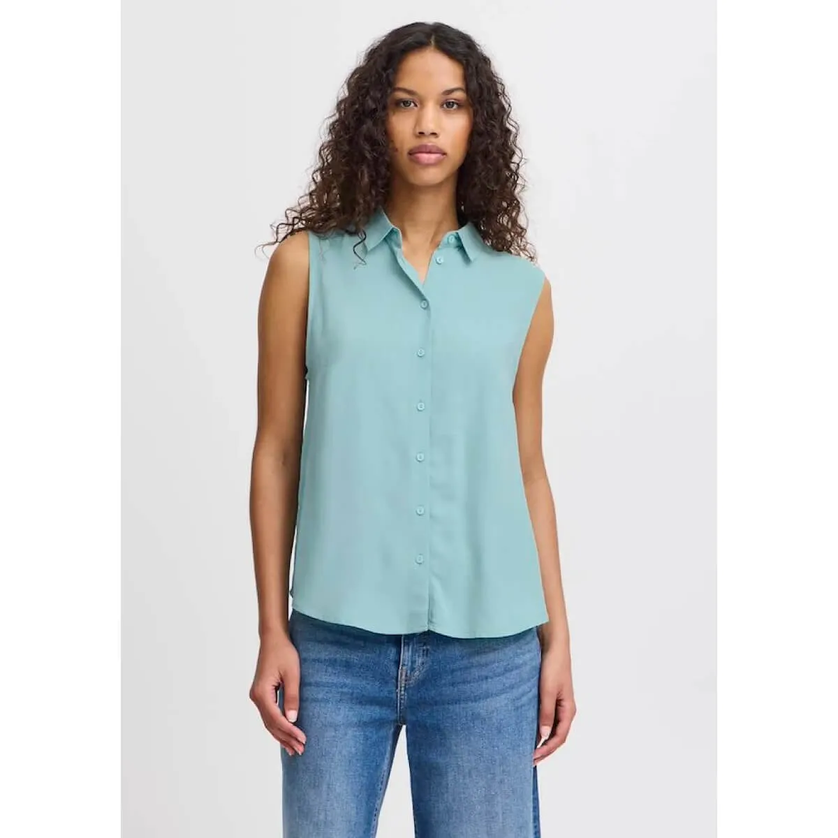 Sleeveless Button Up Shirt